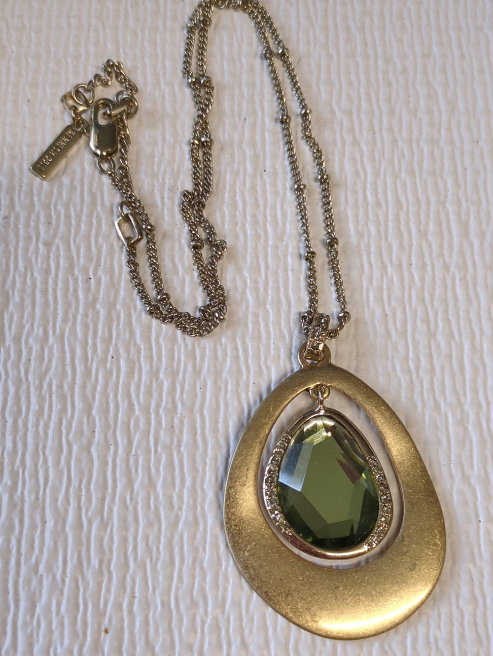 ☀️Kenneth Cole Gold Teardrop Necklace with Olive Green Crystal Pendant
